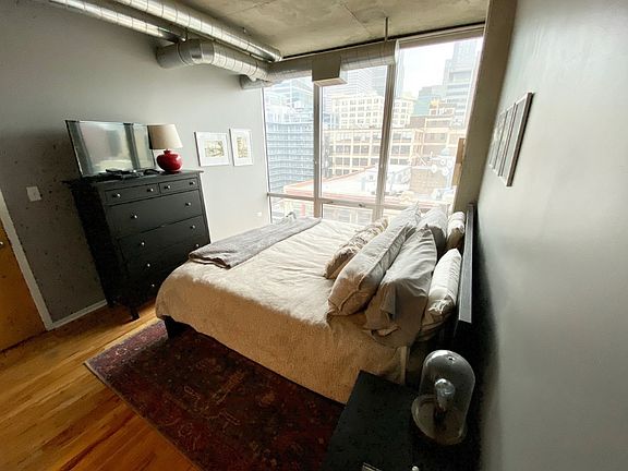 4th image of 700 W Van Buren St APT 1201