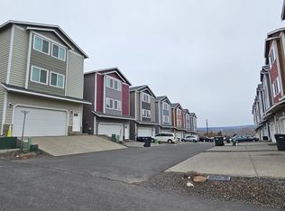 200 Breezy Way, Selah, WA 98942