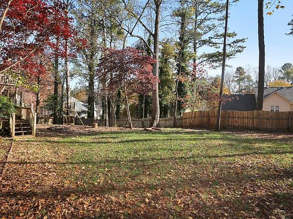 5th image of 503 Radford Ct