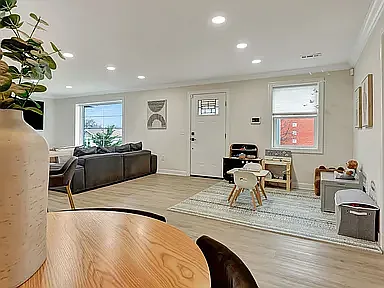312 Rebecca St — Photo 27