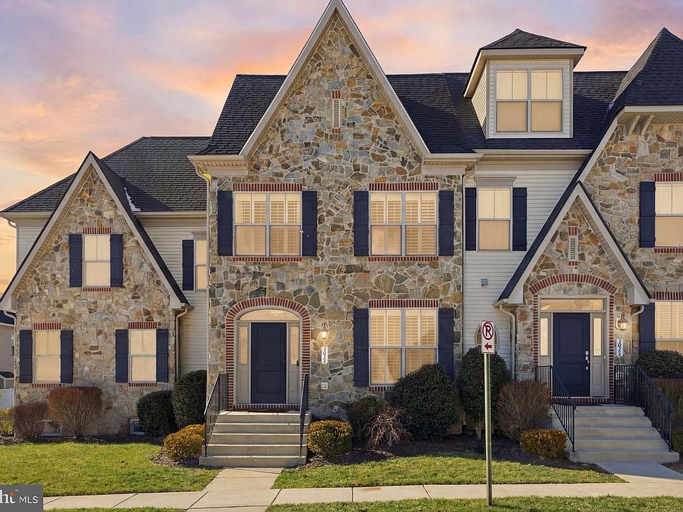 1st image of 3034 Palatine Dr