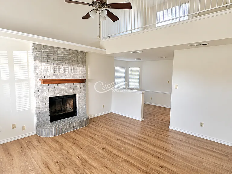 2212 Chafin Dr — Photo 3