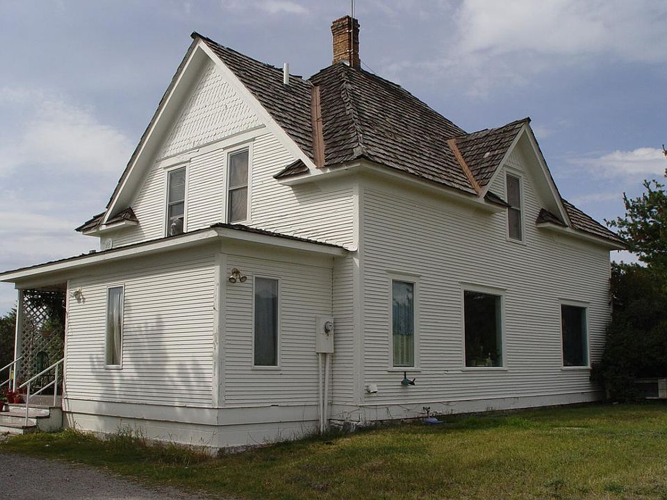2nd image of 410 Lee Rd