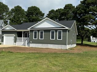 2143 Buccaneer Blvd, Greenbackville, VA 23356