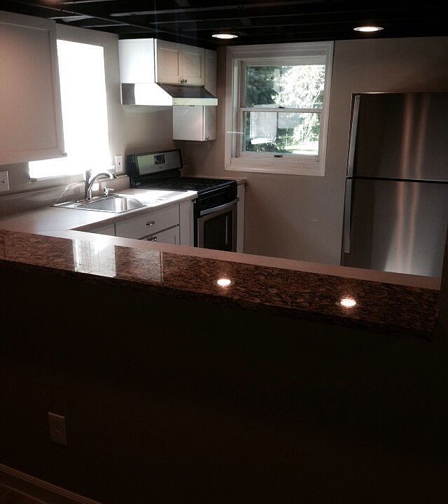1st image of 631 Oak Grove Dr