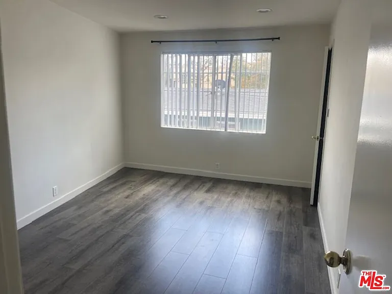 1845 1/2 S Beverly Glen Blvd — Photo 6