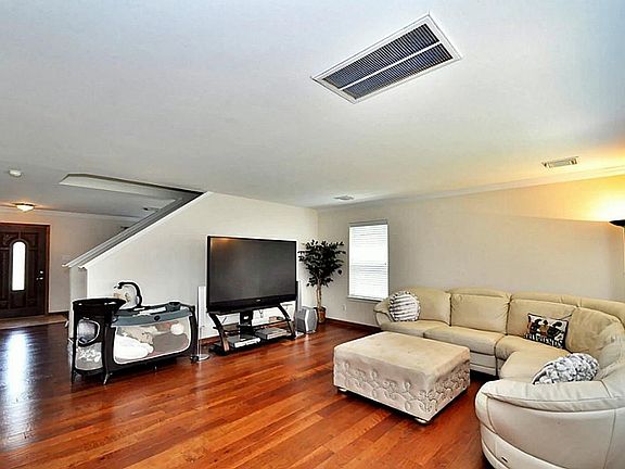 5th image of 9619 Ravens Nest Ct