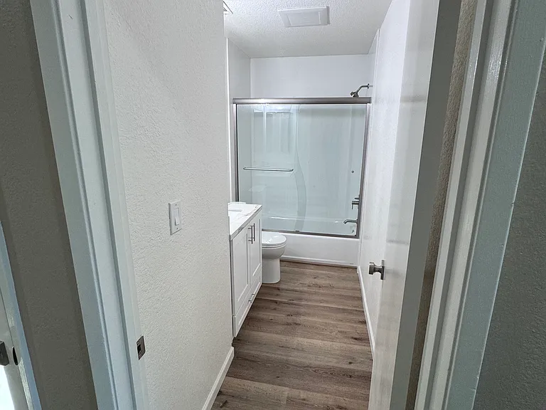 1565 Buttercup Ct — Photo 11