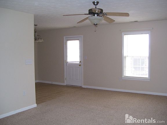 3rd image of 111 Kestrel Ct