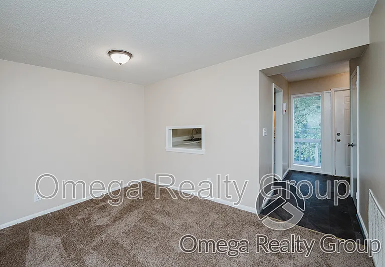 Camelot Apartments — Photo 26