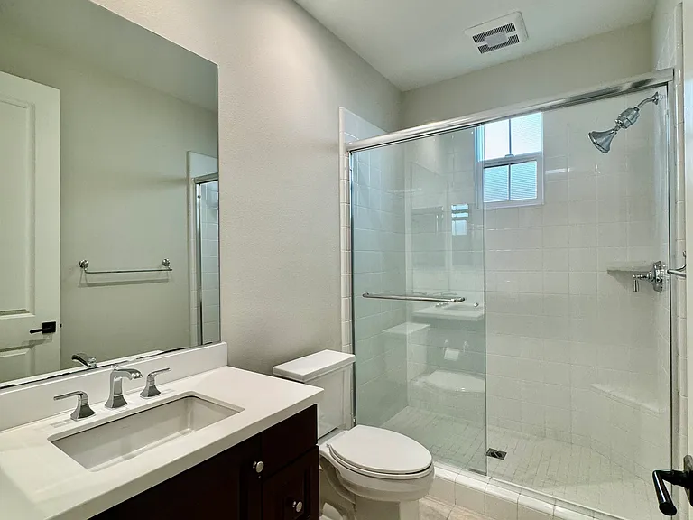 107 Omar — Photo 10