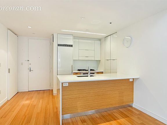3rd image of 303 E 33rd St #8H