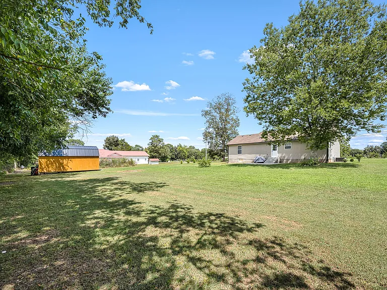 681 Elbethel Rd — Photo 32