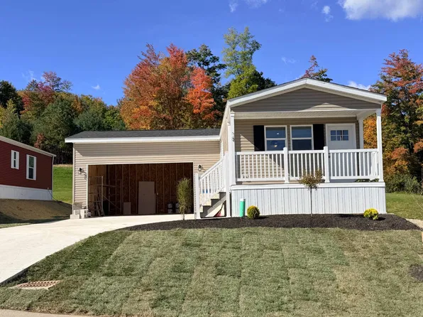 12530 Kinsman Rd #18, Burton, OH 44021