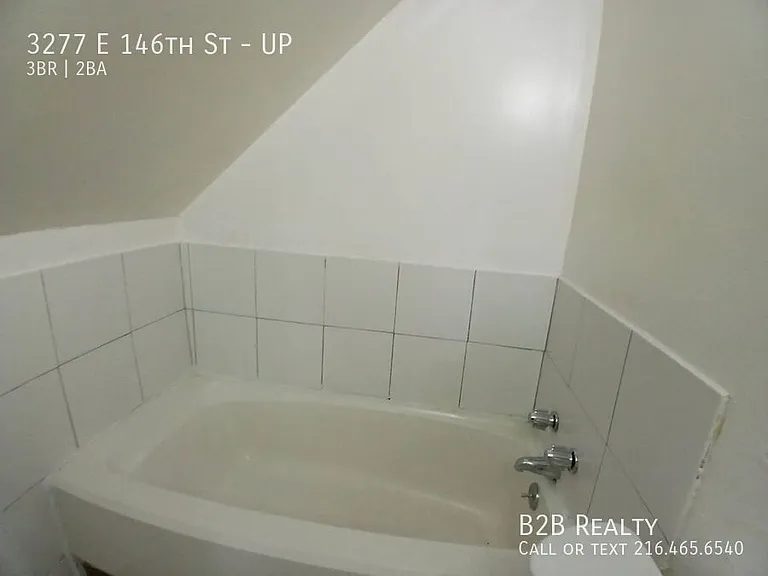 3277 E 146th St #UP — Photo 12