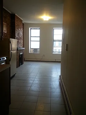 Rented by High Line NYC Realty Group | media 17