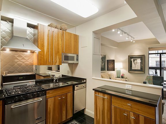 5th image of 750 Park Ave #5E