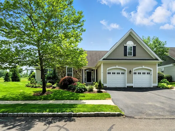 3 Bay Hill Drive #3, Bloomfield, CT 06002