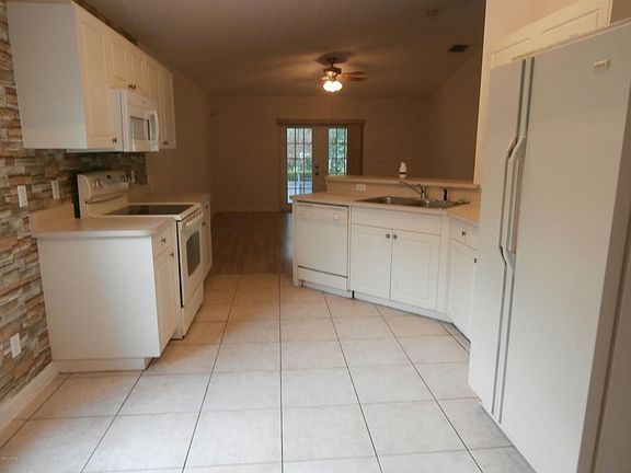 5th image of 420 Hillcrest Ave