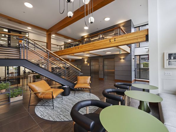 215 10th Ave E APT 449