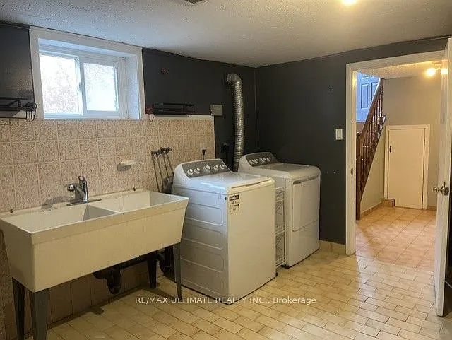 65 Exbury Rd #LOWER — Photo 30