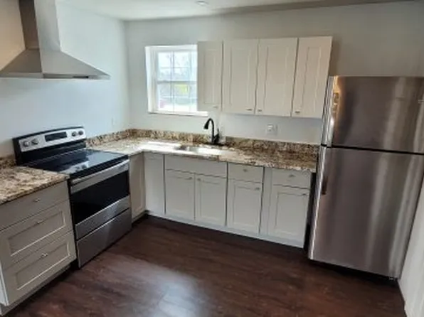 388 Hancock St #1, Bangor, ME 04401