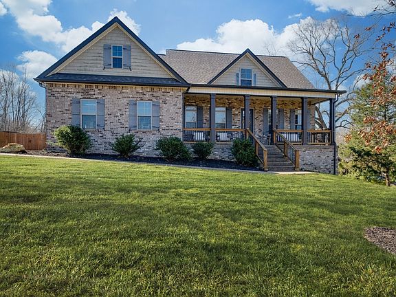5th image of 111 Amelia Dr