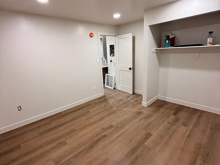 230 S Dunnam St #2 — Photo 8