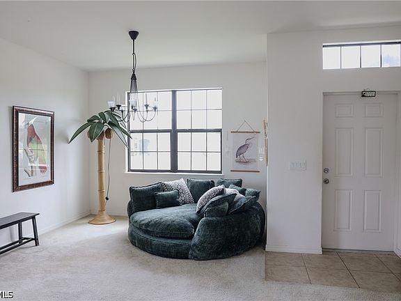 5th image of 509 SW 28th St