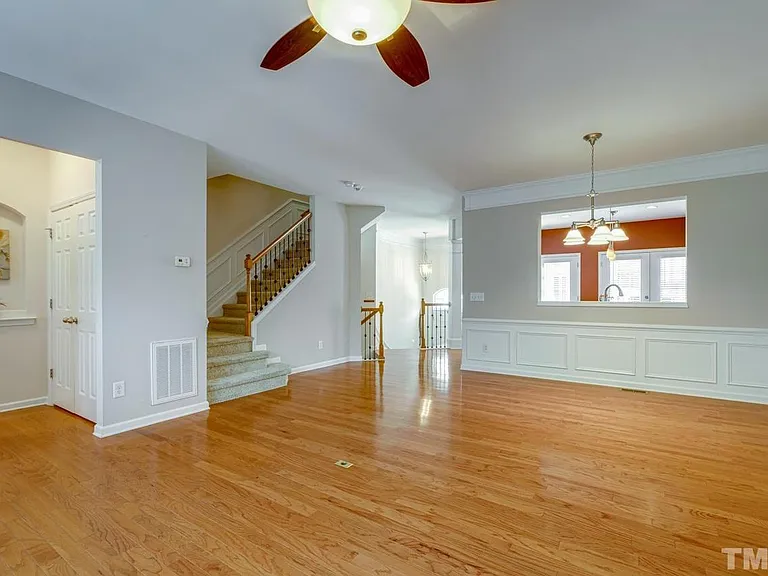 2745 Laurelcherry St — Photo 3