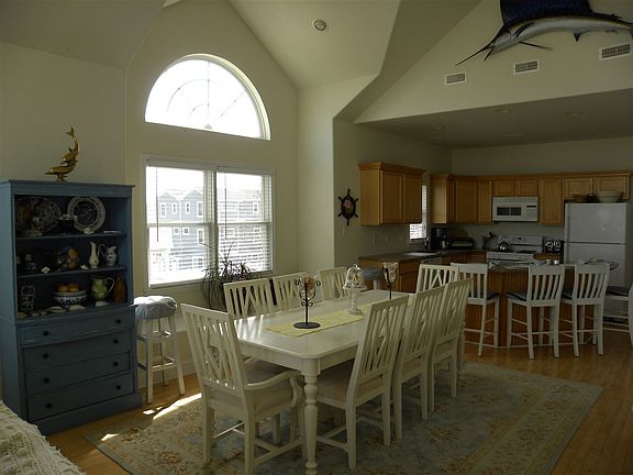 4th image of 126 82nd St #East
