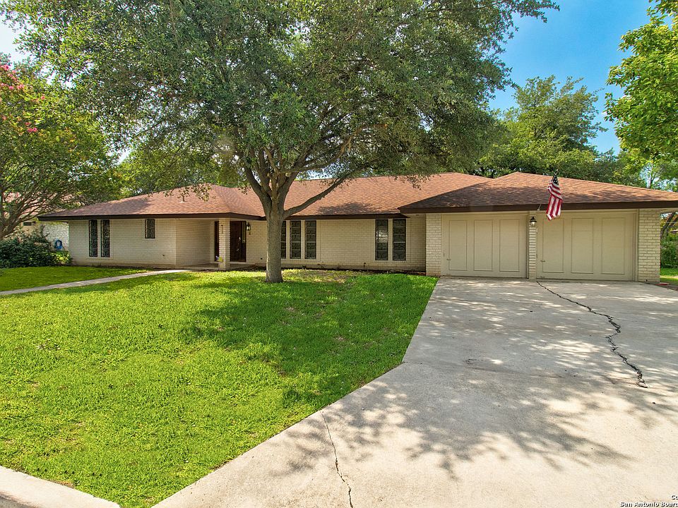 2nd image of 618 FAWNDALE LN