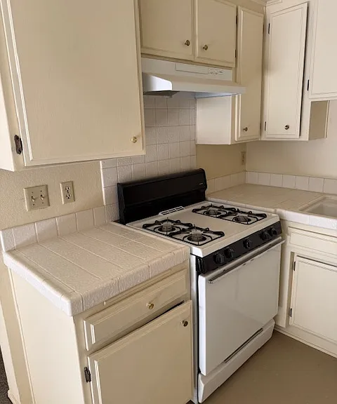 822 New Depot St #NEW — Photo 6