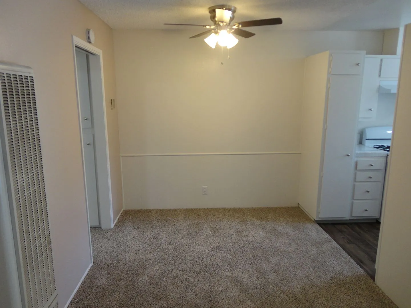 CLEV50 — Photo 3