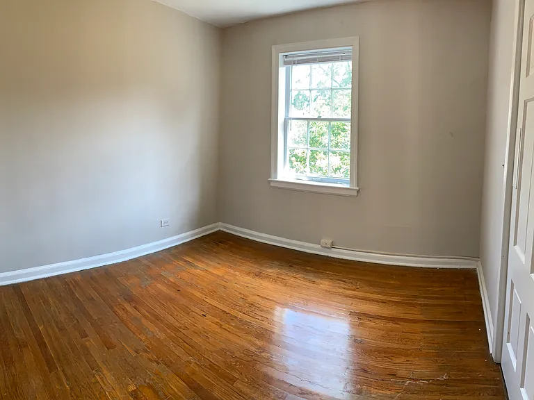 2848 Thornhill Rd — Photo 29