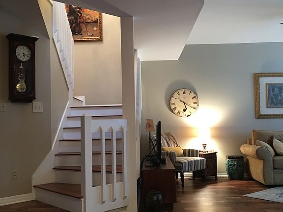 5th image of 138 Willow Pond Ln