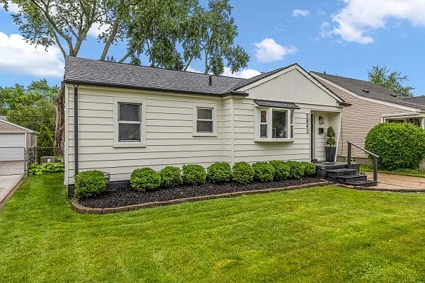 2842 Oakshire Ave — Photo 4
