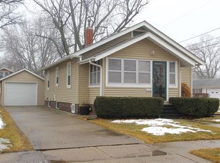 501 N 9th Ave E, Newton, IA 50208