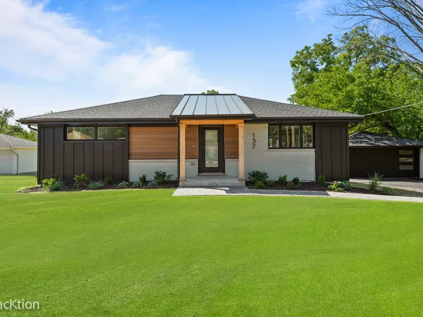 137 W Chicago Ave, Downers Grove, IL 60515