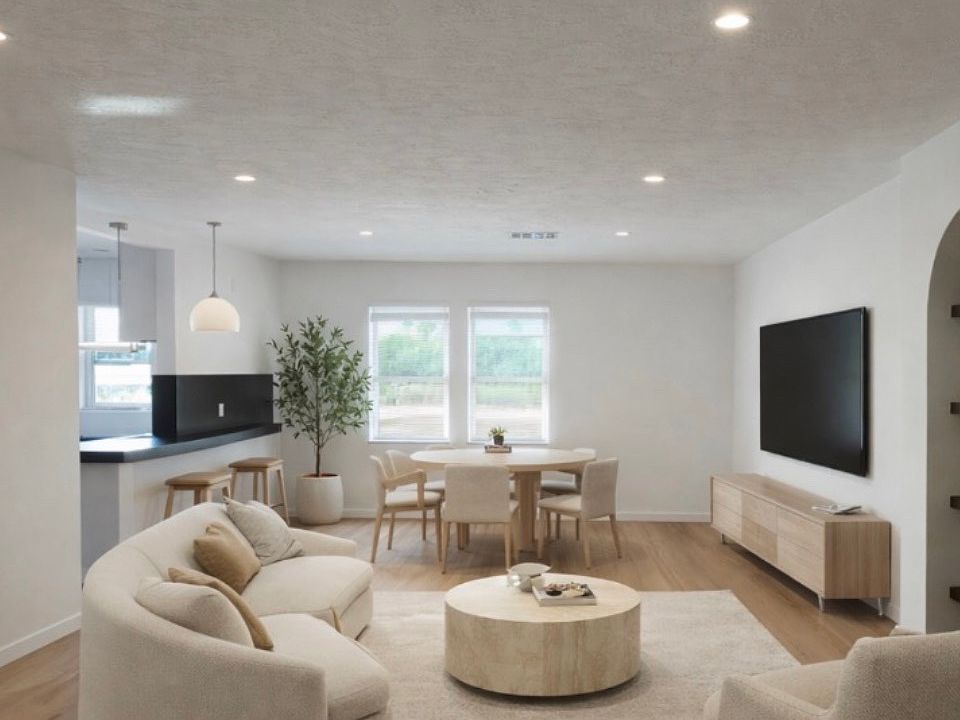 1st image of 550 N Flores St APT 5
