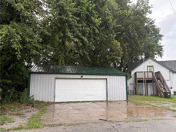 4th image of 9911 N Cincinnati Columbus Rd