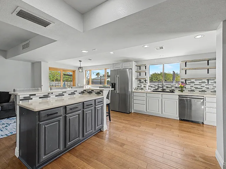6315 E Delcoa Ave — Photo 37