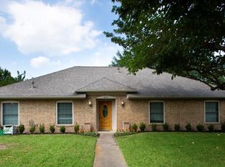 2418 Parkside Dr, Garland, TX 75040