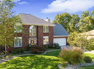 1021 Skyview Dr, New Albany, IN 47150