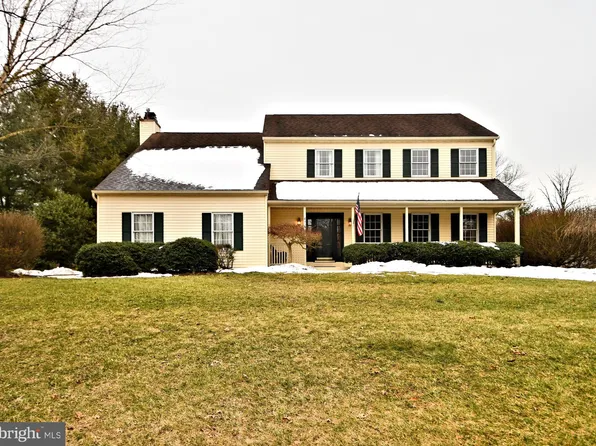 476 Reginald Ln, Collegeville, PA 19426
