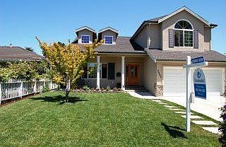 1st image of 2483 Woodland Ave