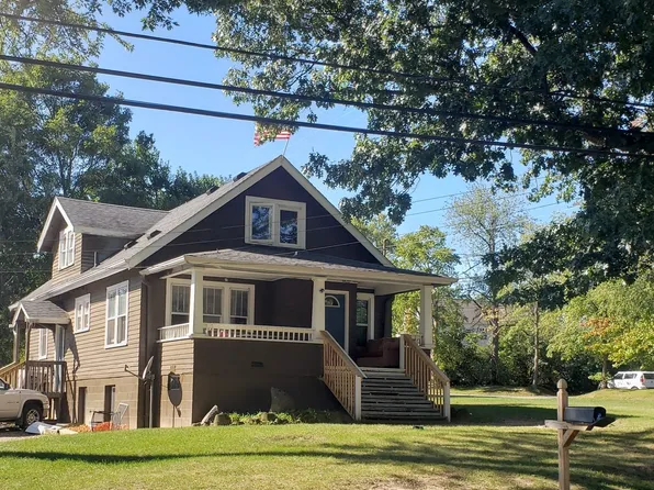 1230 Lafayette Ave, Kalamazoo, MI 49006