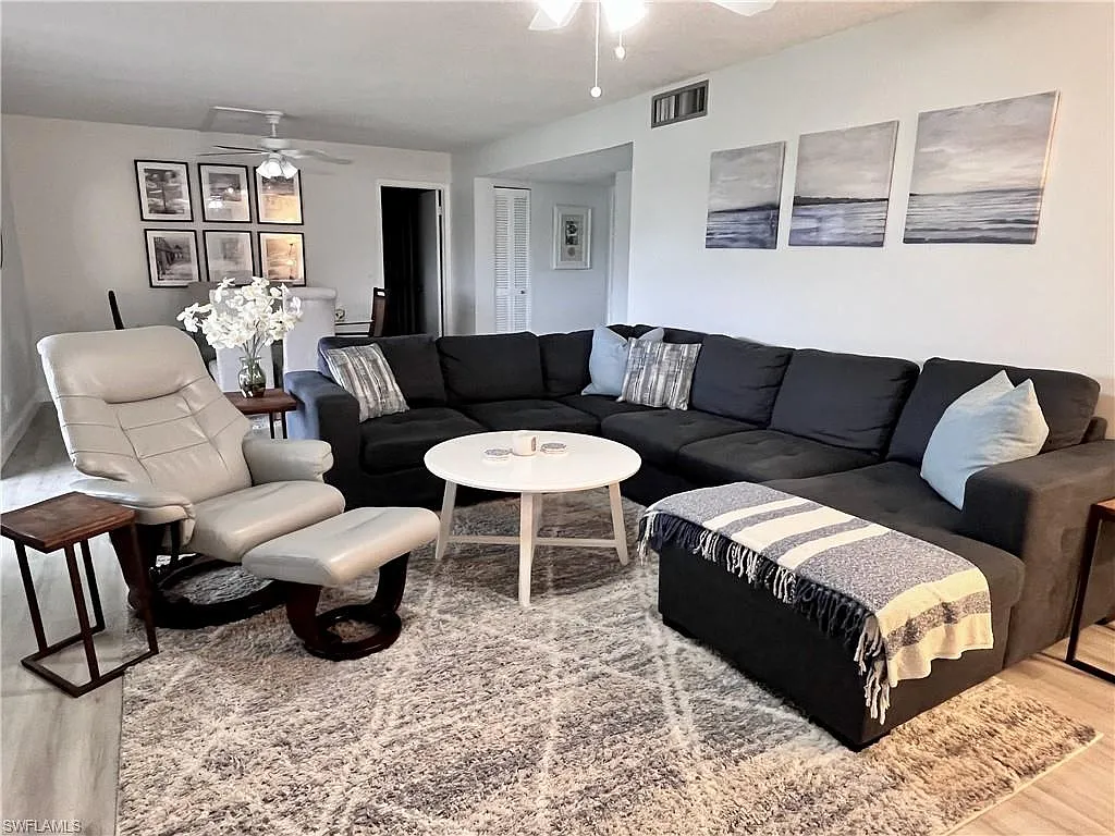 2 bed, 2.0 bath, 1215 sqft, $5,000 — Photo 4