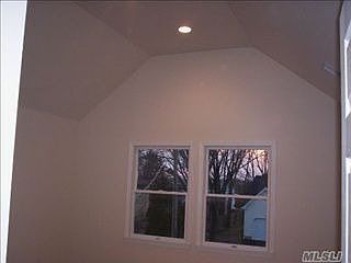 5th image of 9 Oneida Ave