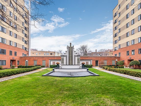 2nd image of 5060 N Marine Dr APT C6